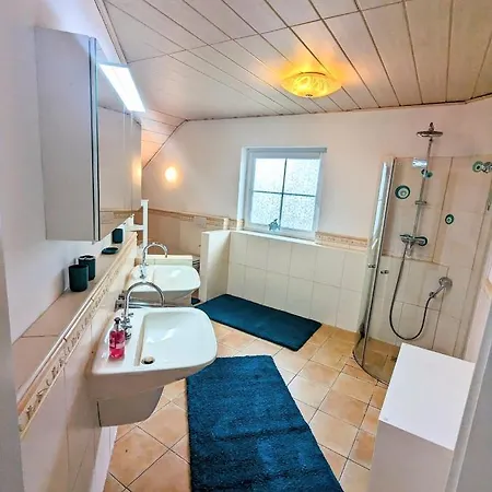 Grosse Schoenheit Mit Panoramablick