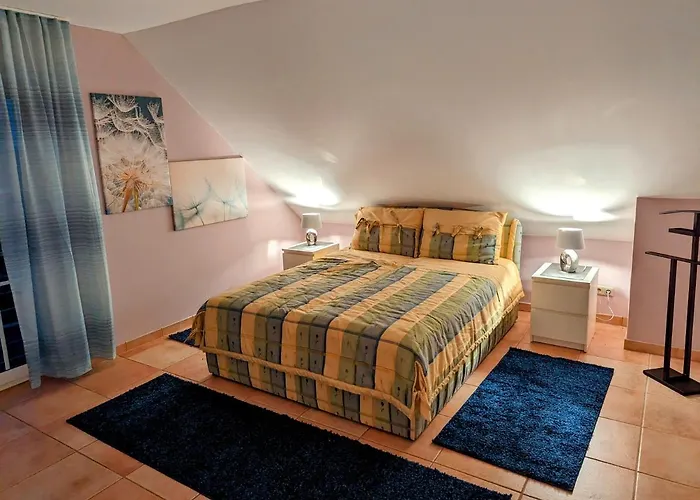 Апартаменты Grosse Schoenheit Mit Panoramablick Ойскирхен